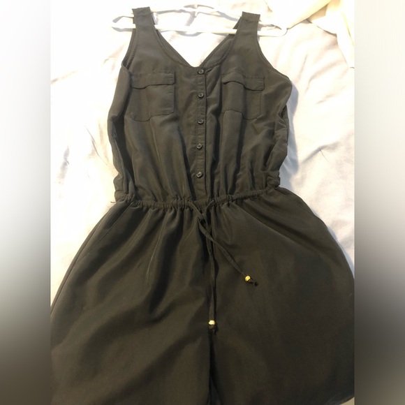 Guess Romper - Picture 8 of 10